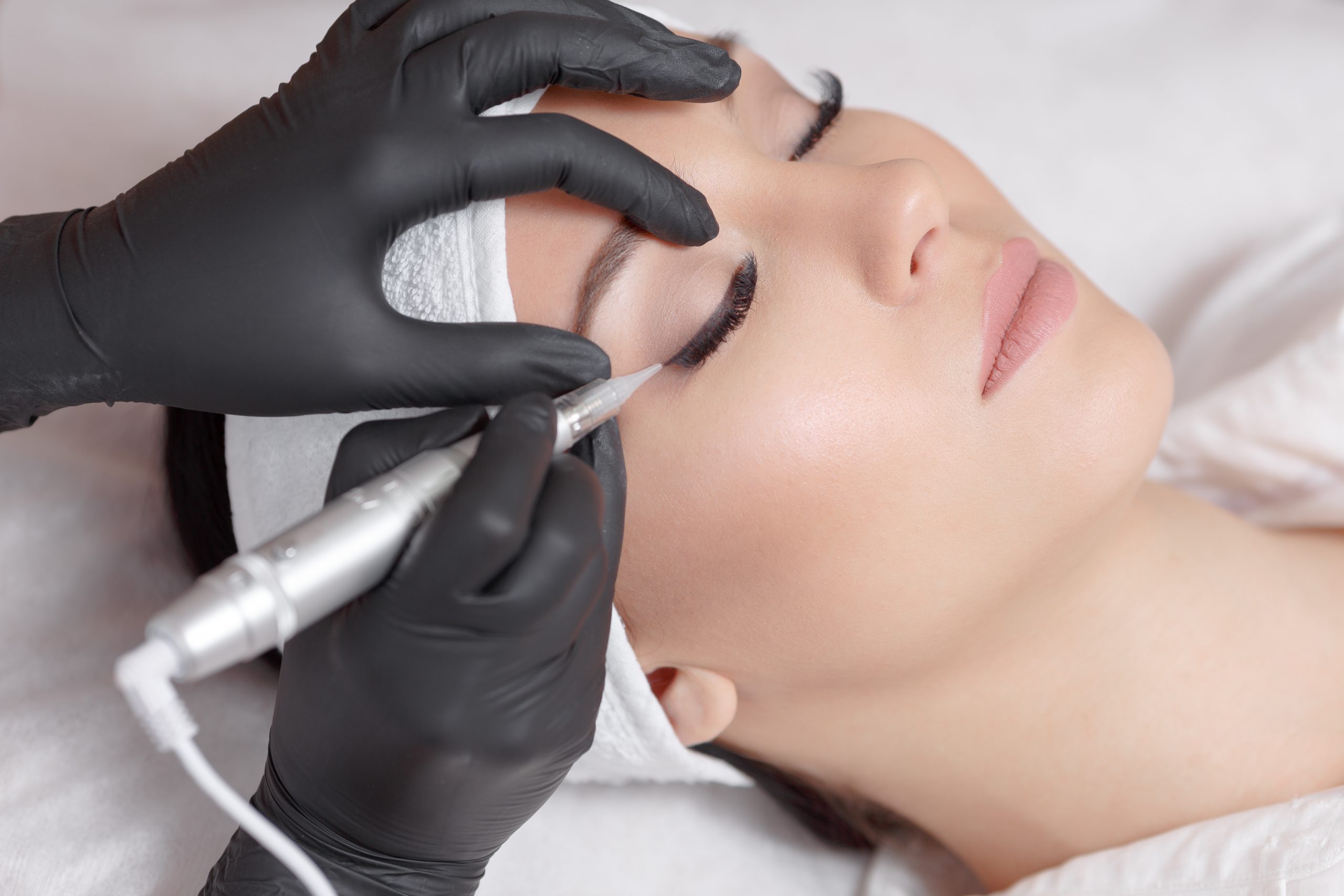 Full Face Permanent Makeup Machine 5 Days – OM SPA Microblading Academy Chicago | Microblading Training Chicago